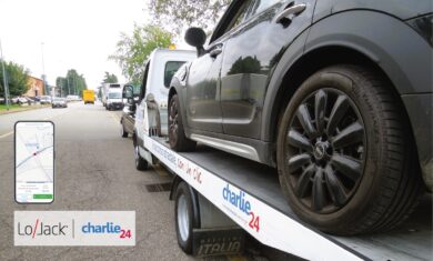 LoJack lancia con Charlie24 il soccorso stradale smart e immediato