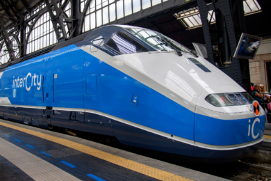 Gruppo FS rinnova la flotta Intercity: 38 nuovi treni sostenibili finanziati con il PNRR