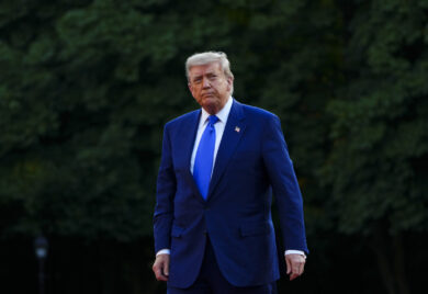 Trump firma la legge sulle criptovalute: “Consoliderà il dominio Usa nella finanza globale”