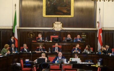 Milano, Pd e maggioranza con Sala, pioggia di attacchi da  M5S, Lega e FdI. Le reazioni al consiglio
