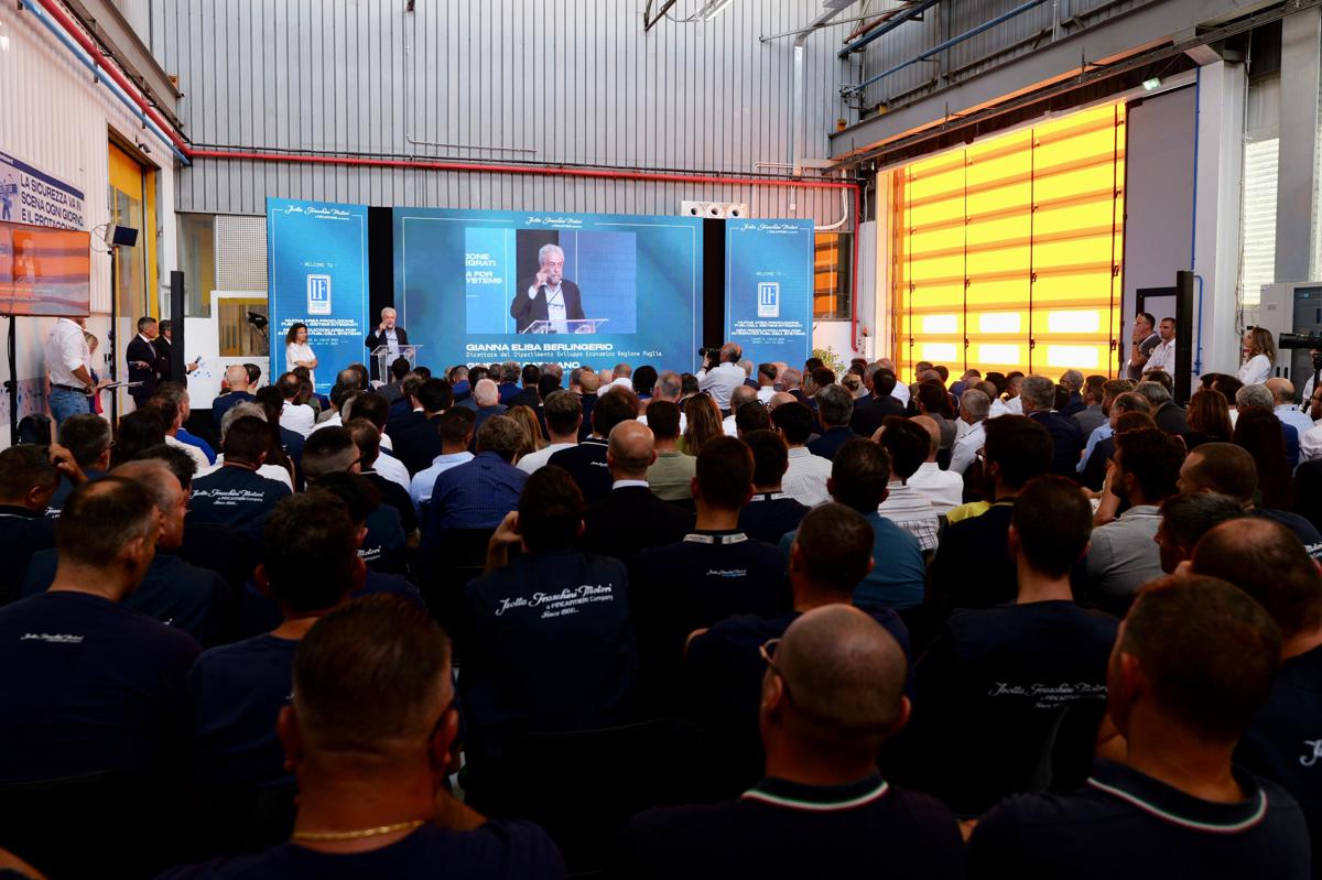 Isotta Fraschini Motori e Fincantieri, inaugurata a Bari la nuova area produzione Isotta Fraschini Motori e Fincantieri, inaugurata a Bari la nuova area produzione