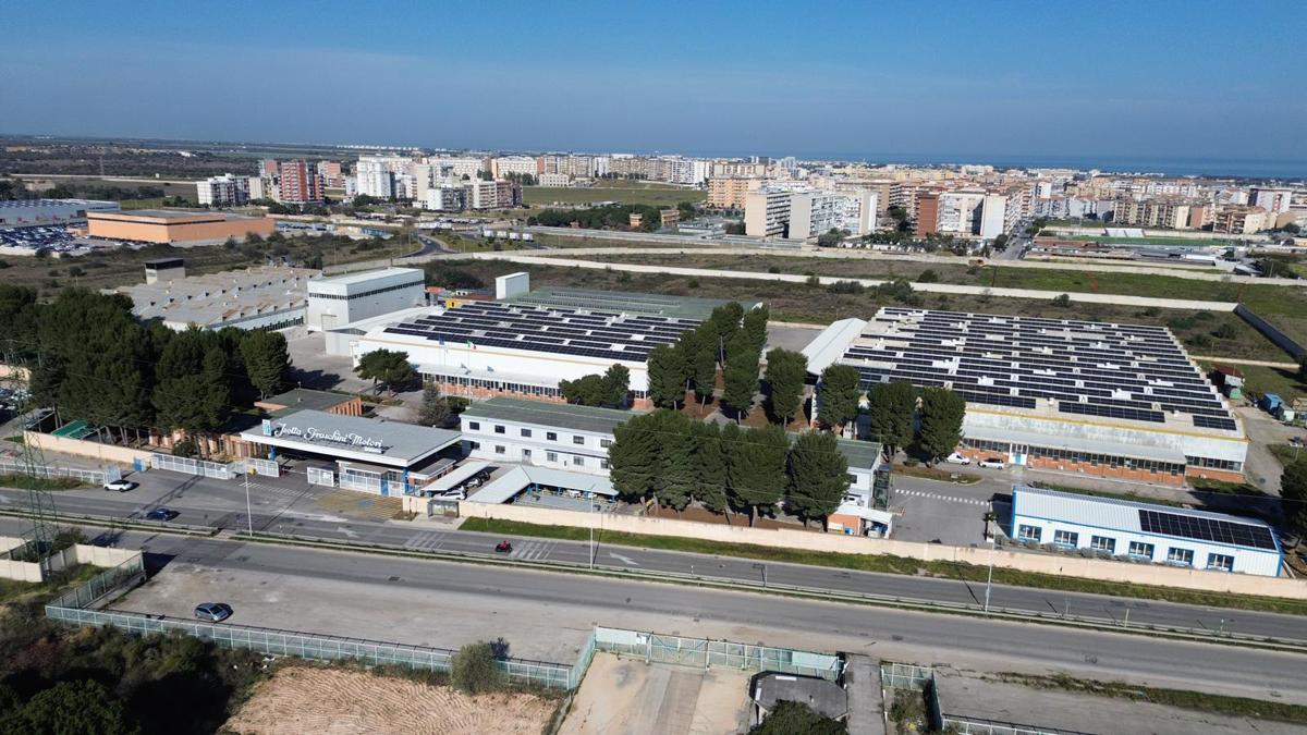Isotta Fraschini Motori e Fincantieri, inaugurata a Bari la nuova area produzione Isotta Fraschini Motori e Fincantieri, inaugurata a Bari la nuova area produzione