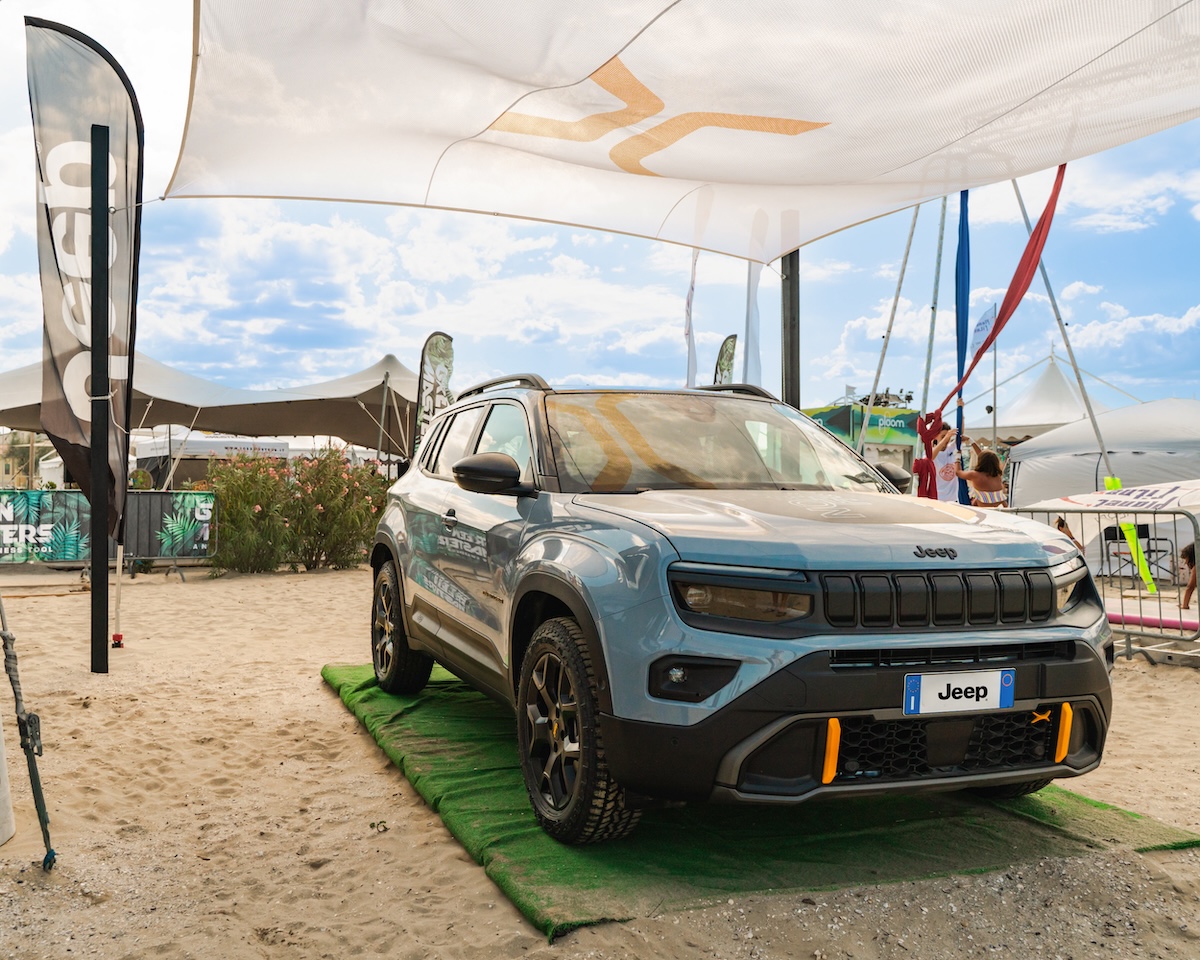 Jeep Avenger 4xe protagonista all’XMasters 2025 di Senigallia