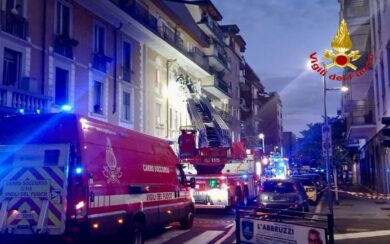Sesto San Giovanni: uomo ucciso in casa, poi l’appartamento viene dato alle fiamme