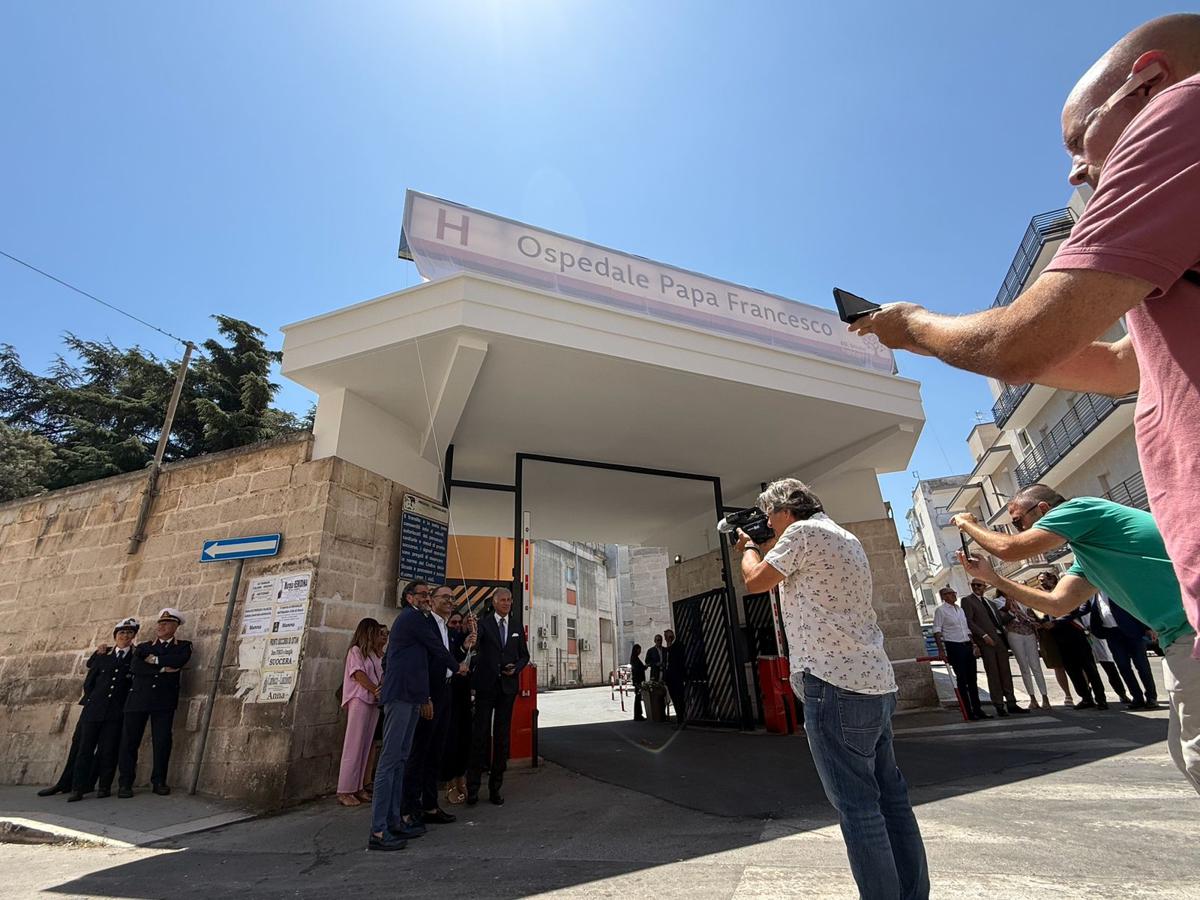Ostuni, Raffaele Piemontese all’intitolazione dell’Ospedale a Papa Francesco