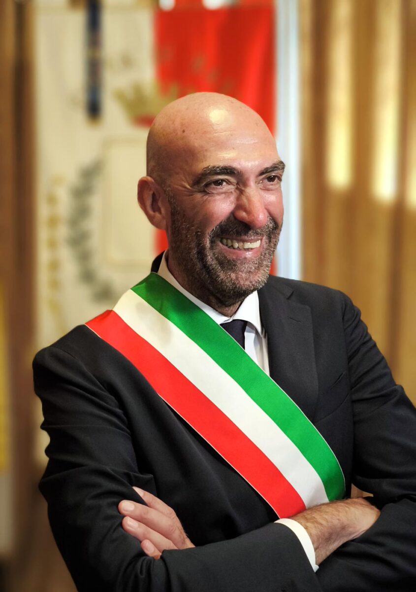 La Corte Costituzionale dichiara illegittima la legge anti sindaci