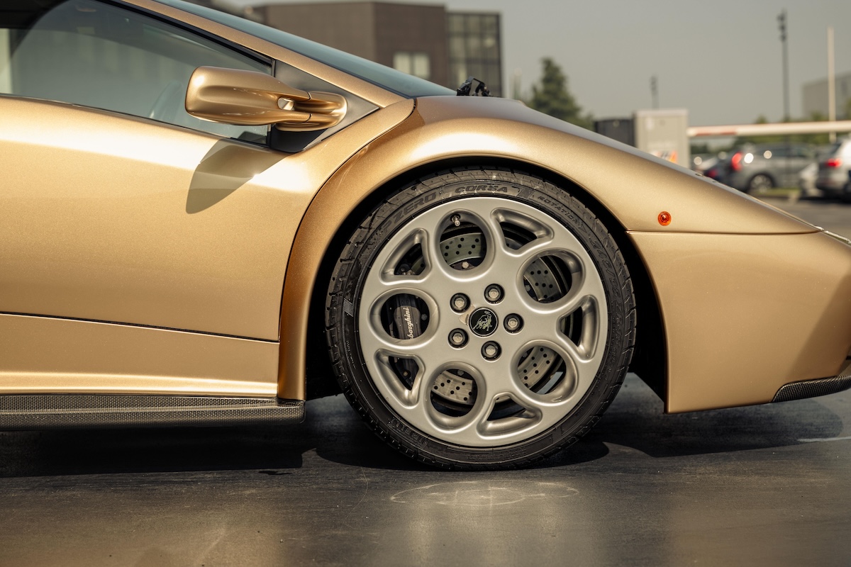 Lamborghini e Pirelli celebrano 10 anni di heritage automobilistico Lamborghini e Pirelli celebrano 10 anni di heritage automobilistico