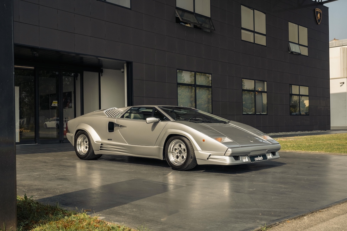 Lamborghini e Pirelli celebrano 10 anni di heritage automobilistico Lamborghini e Pirelli celebrano 10 anni di heritage automobilistico