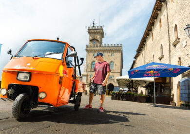 Red Bull Ape Rush: la gara di Ape Piaggio più adrenalinica dell’estate accende i motori nelle Marche