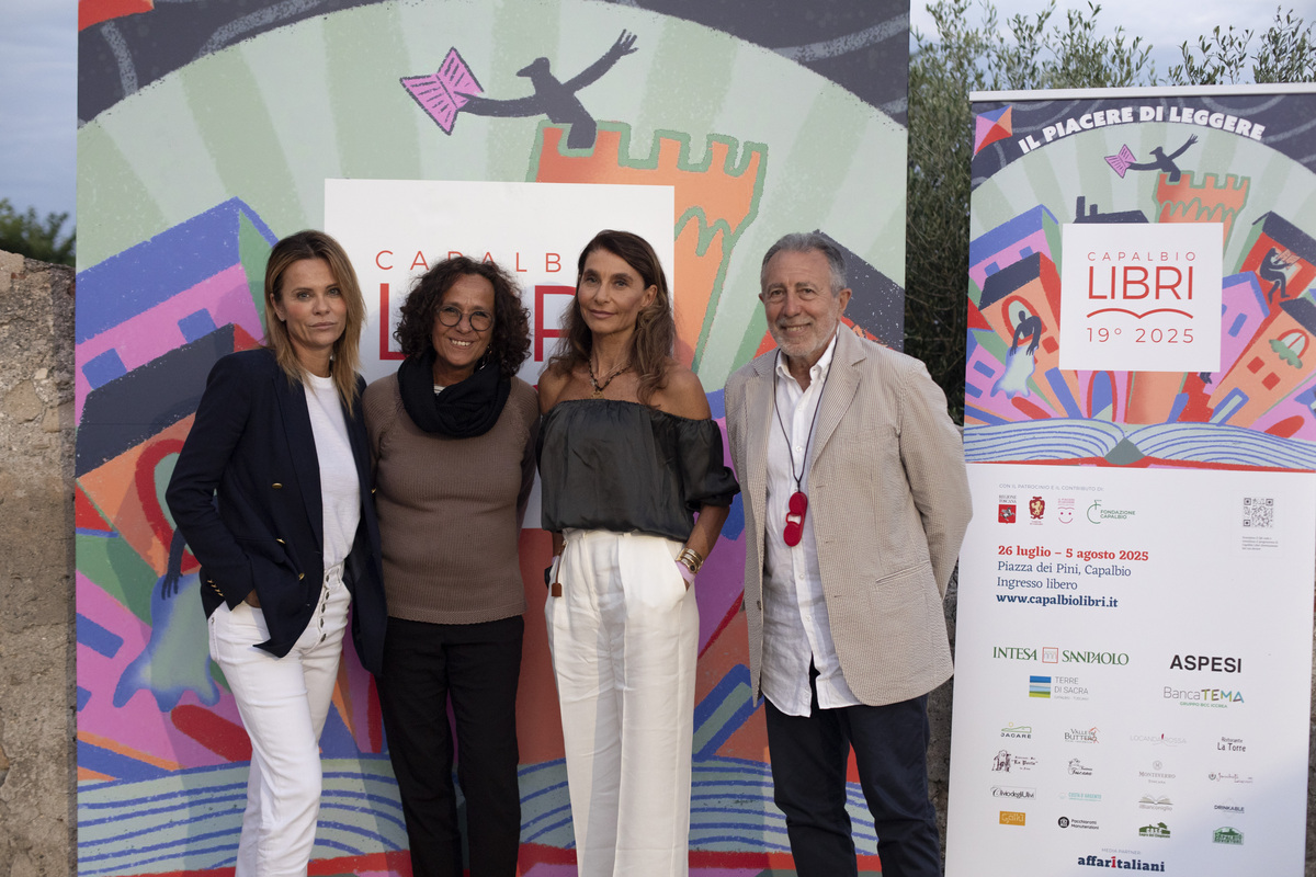 Capalbio libri, Hoara Borselli racconta “Niente è come sembra” di Giulia Ligresti. Tamburrino presenta “Fin qui” di Fabrizio Ferri