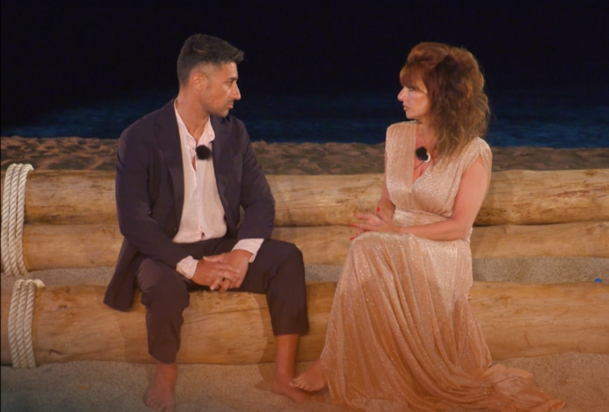 Ascolti tv, Temptation Island sbaraglia anche le suore. Il Caso di Nazzi (su Meredith Kercher) a picco: Zona Bianca stravince – Top e Flop Auditel Ascolti tv, Temptation Island sbaraglia anche le suore. Il Caso di Nazzi (su Meredith Kercher) a picco: Zona Bianca stravince – Top e Flop Auditel