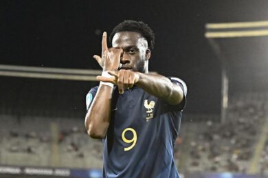 Calciomercato Milan, Kalimuendo e i nuovi contatti con Vlahovic. Ashari ora diventa un giallo, la verità su Okafor – Trattative/Rumor