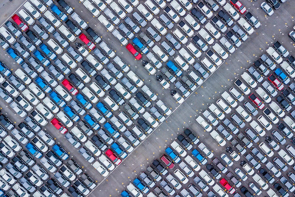 Crollo immatricolazioni auto: luglio chiude con un pesante -5,2%