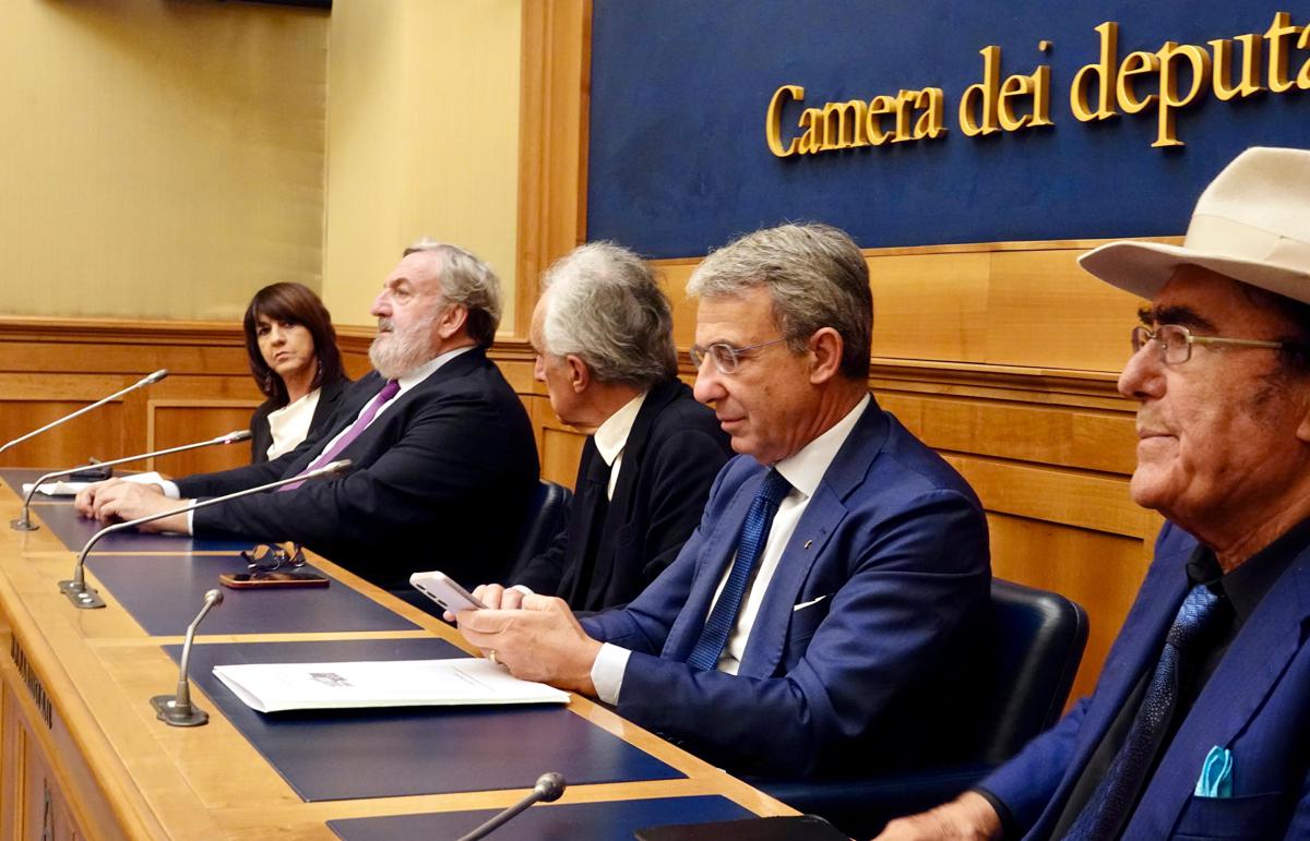 “L’isola che non c’è”: Nobel per la Pace ai Bambini di Gaza ‘martiri’