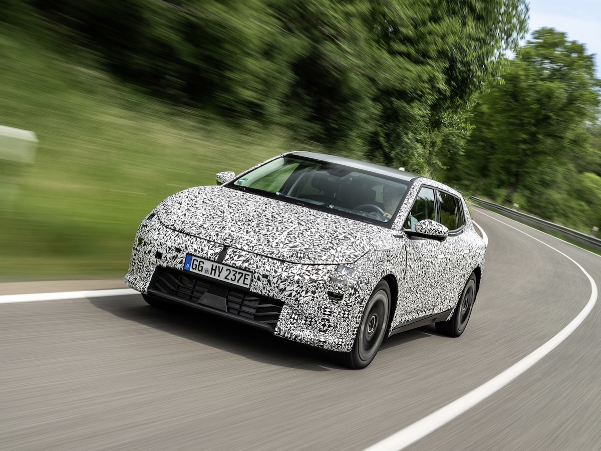 EV4, l’elettrica Kia resiste a 110.000 km e al Nürburgring EV4, l’elettrica Kia resiste a 110.000 km e al Nürburgring