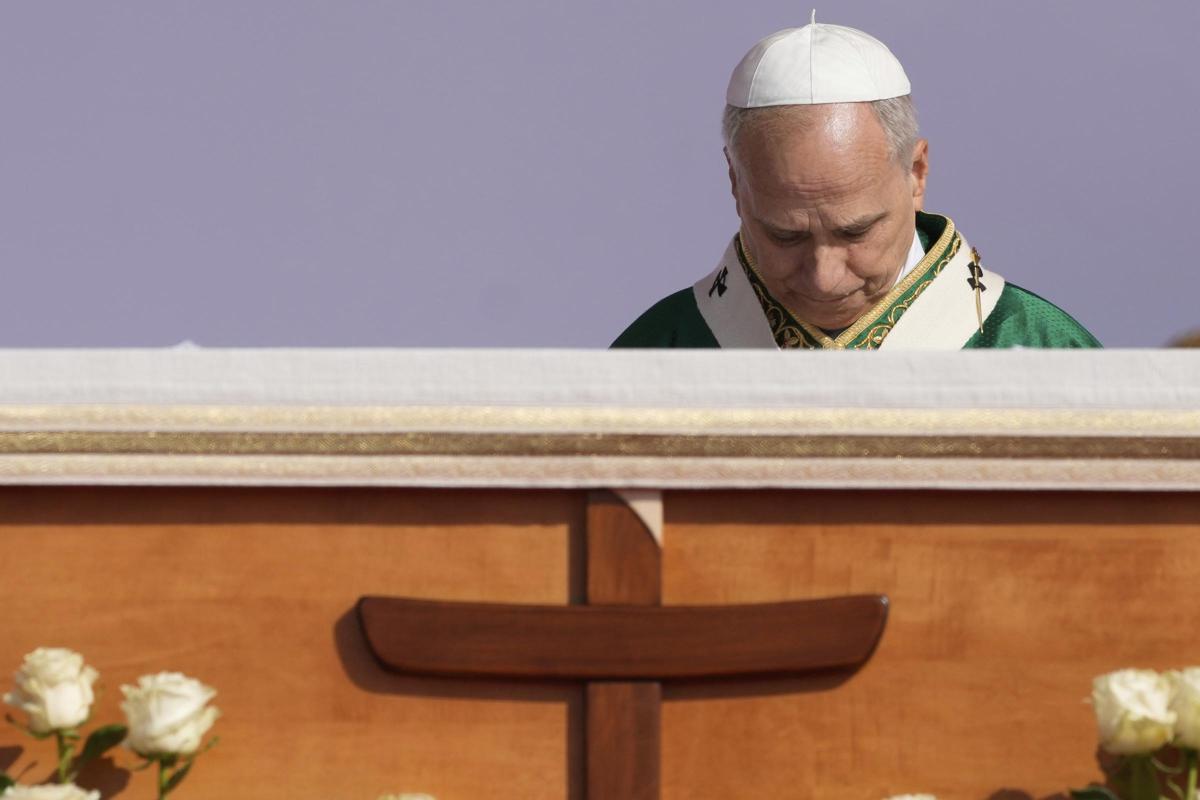 Papa Leone chiude il Giubileo dei Giovani, oltre un milione a Tor Vergata: “Se siamo irrequieti, non siamo malati, siamo vivi” Papa Leone chiude il Giubileo dei Giovani, oltre un milione a Tor Vergata: “Se siamo irrequieti, non siamo malati, siamo vivi”