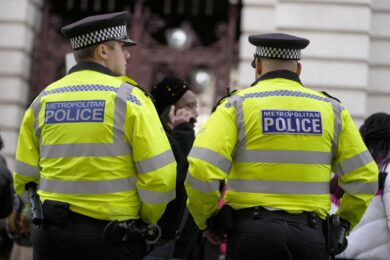 Giovane italiano trovato morto a Londra: aveva 33 anni e lavorava nei magazzini Harrods