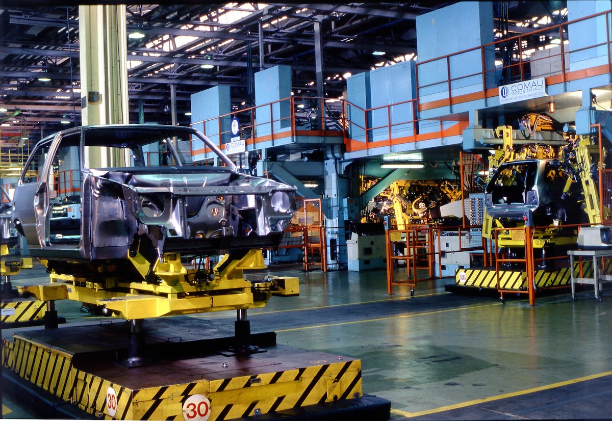 L’industria automotive italiana in affanno: la produzione cala del 17,3% nel primo semestre 25’