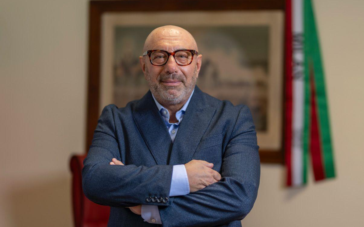 Milano 2027, Luca Bernardo vuole riprovarci: “Ora sono un politico”. Ma Tajani vuole un civico