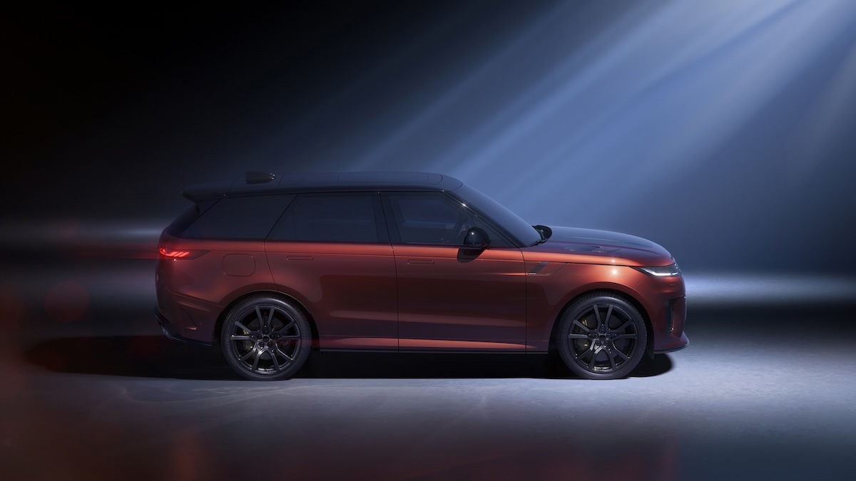 Range Rover Sport SV Carbon: lusso e prestazioni in fibra di carbonio TITOLO SEO 2: Nuova SV Carbon: Range Rover alza l’asticella della sportività di lusso TITOLO SEO 3: Range Rover Sport SV Carbon: d