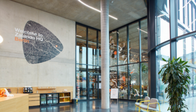 Zalando cresce nel Q2 2025: ricavi a 2,8 mld € e 52,9 mln di clienti grazie a AI e B2B