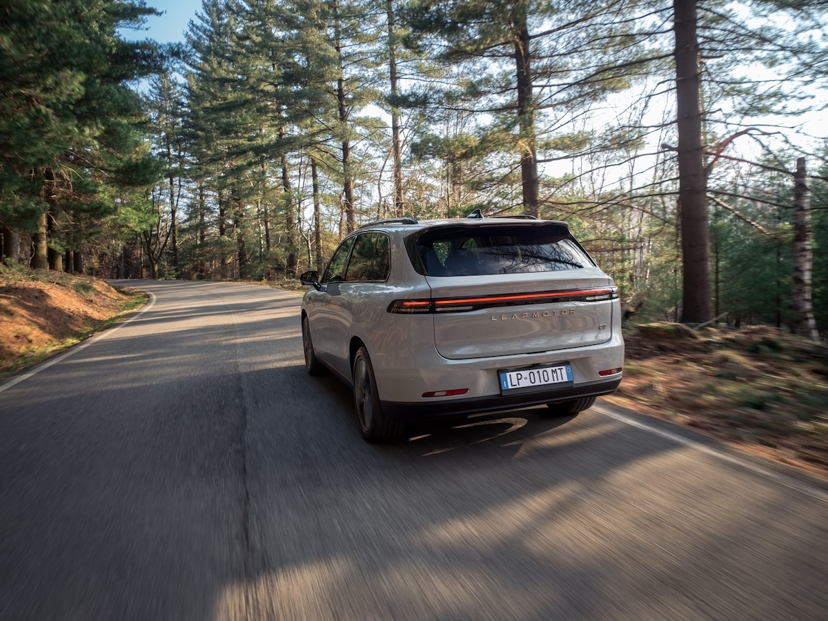 Leapmotor C10, il SUV elettrico familiare con tecnologia Stellantis