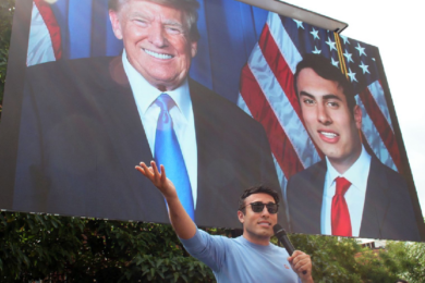 Joey Mannarino: Lo stratega diventato speaker che porta la politica americana sul palcoscenico globale