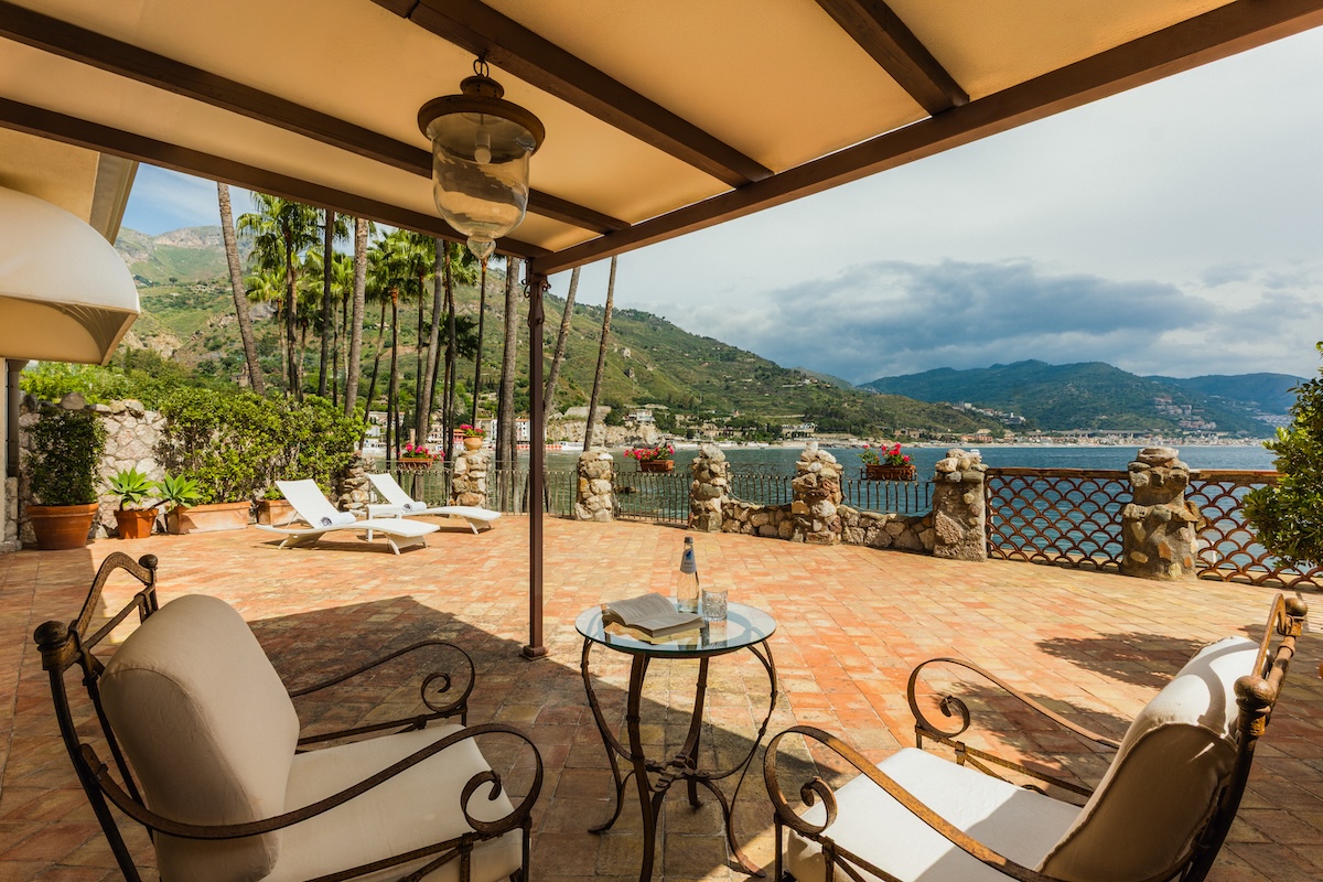 Garage Italia porta la 500 Spiaggina Volare nell’estate di Taormina Garage Italia porta la 500 Spiaggina Volare nell’estate di Taormina