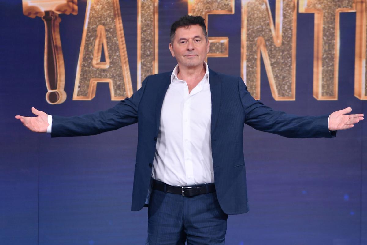 Domenica in… esplosiva, con Mara Venier arriva Teo Mammucari. Trattative molto avanzate con la Rai Domenica in… esplosiva, con Mara Venier arriva Teo Mammucari. Trattative molto avanzate con la Rai