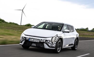 Kia EV4 debutta in Europa: tecnologia ADAS avanzata e design innovativo