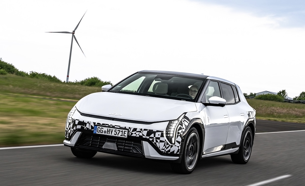 Kia EV4 debutta in Europa: tecnologia ADAS avanzata e design innovativo Kia EV4 debutta in Europa: tecnologia ADAS avanzata e design innovativo