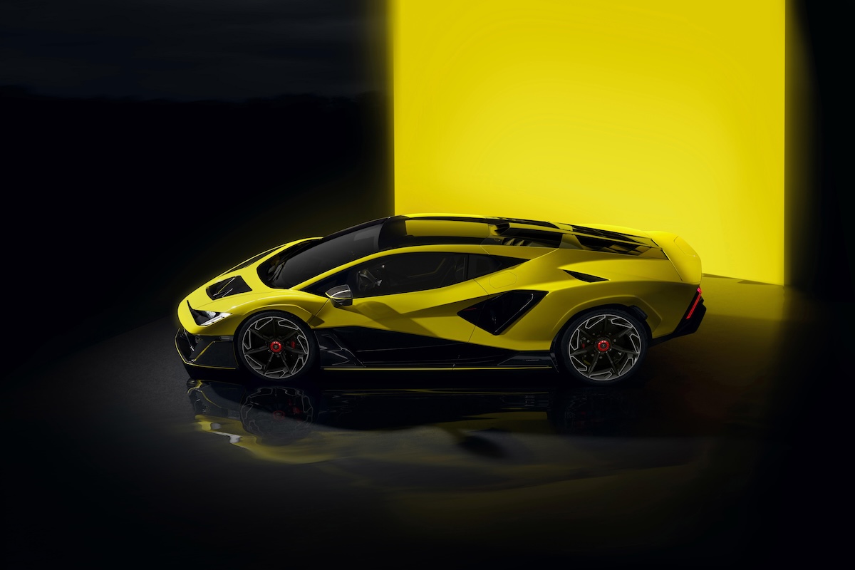 Lamborghini Fenomeno: la V12 ibrida da 1080 CV in 29 esemplari