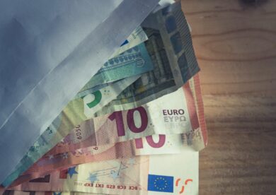 Salari bassi e crescita bloccata: ecco perché gli italiani guadagnano meno che nel resto d’Europa