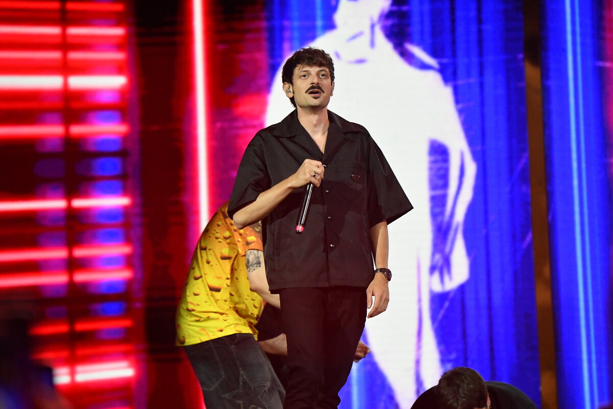 Fabio Rovazzi, “Bandiera rossa” anche per gli affari: nel 2024 perdite di oltre 40mila euro, giù i ricavi