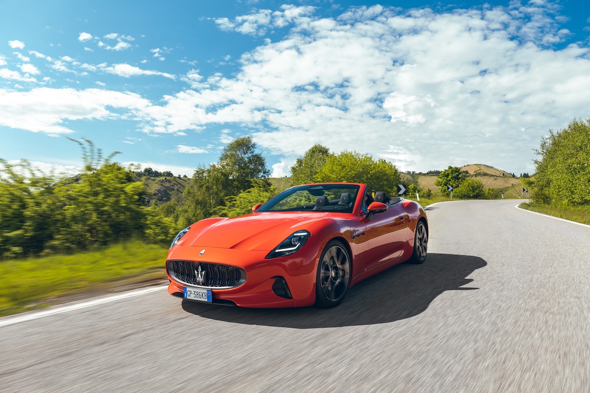 Il mito Maserati vacilla: vendite giù e strategie sbagliate, il marchio è in trappola