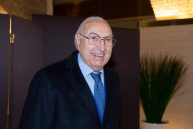 Ascolti tv, Pippo Baudo riporta Rai1 in vetta nell’access prime time. In Onda resta il primo talk ma 4 di Sera Weekend è vicino