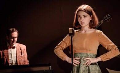 Ascolti tv, il film su Nada butta Vasco giù dal palco. Bene lo speciale del TG5 sul vertice per l’Ucraina