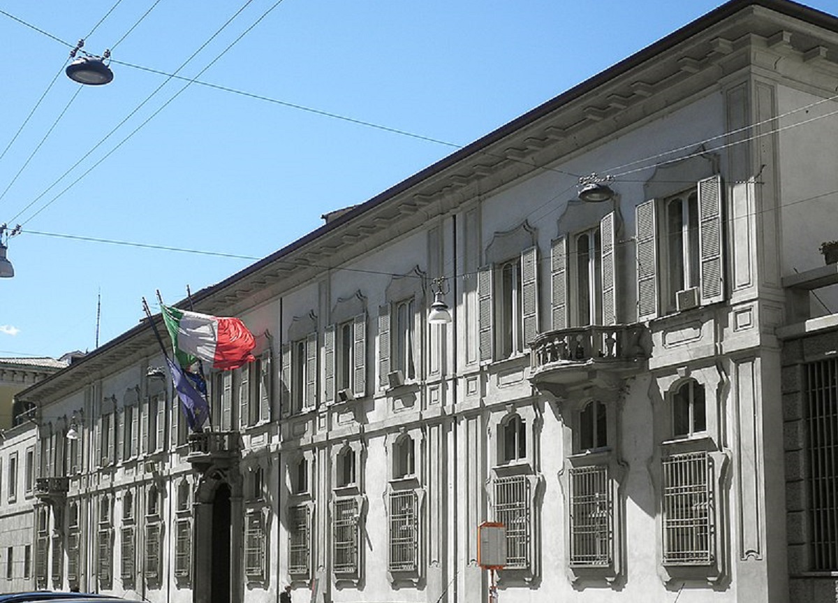 Urbanistica bloccata a Milano, la Città Metropolitana si accolla 350 pratiche della Commissione Paesaggio: “Uffici in tilt” Urbanistica bloccata a Milano, la Città Metropolitana si accolla 350 pratiche della Commissione Paesaggio: “Uffici in tilt”