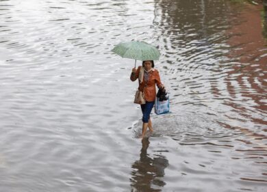 Il maltempo si abbatte sull’Italia, Lombardia e Liguria in allerta arancione. Ritrovato senza vita l’uomo disperso a Enna