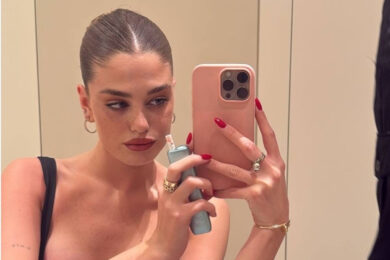 Stefano De Martino e il video hot online: chi è Caroline Tronelli, la ragazza “normale” che ha conquistato il suo cuore