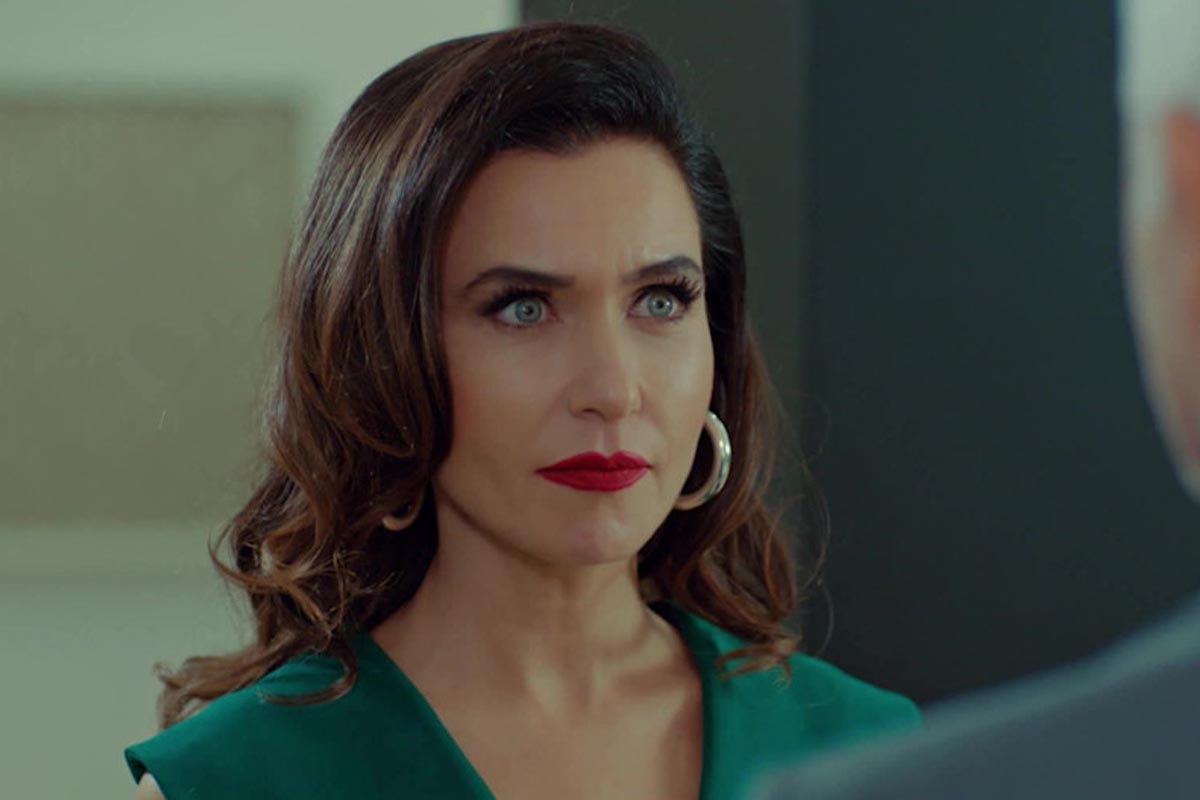 Forbidden Fruit 2, anticipazioni 22 agosto 2025: il bacio segreto tra Alihan e Zeynep, caos al party di Cem Forbidden Fruit 2, anticipazioni 22 agosto 2025: il bacio segreto tra Alihan e Zeynep, caos al party di Cem
