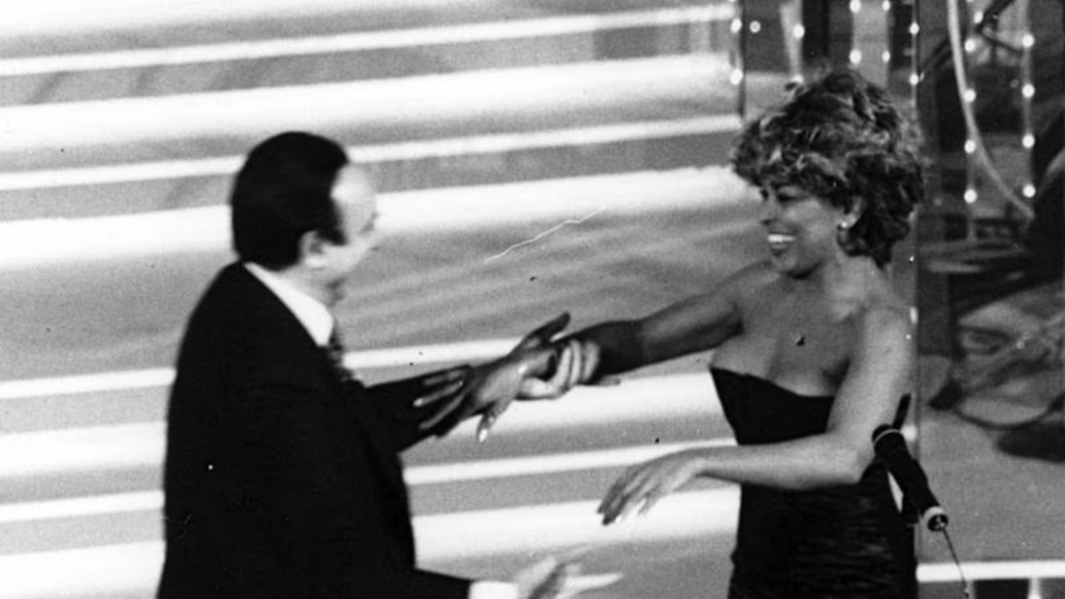 Ascolti tv, Ho fatto 13! con Pippo Baudo perde la sfida con La ragazza alla pari. Zona Bianca prende il largo Ascolti tv, Ho fatto 13! con Pippo Baudo perde la sfida con La ragazza alla pari. Zona Bianca prende il largo