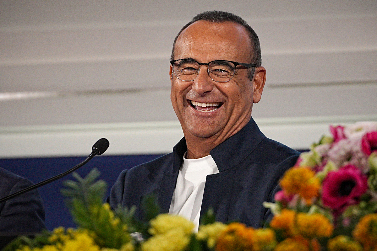 Sanremo 2026, Carlo Conti punta sulla prima volta di un big e inaspettati ritorni: tutte le indiscrezioni sul Festival Sanremo 2026, Carlo Conti punta sulla prima volta di un big e inaspettati ritorni: tutte le indiscrezioni sul Festival