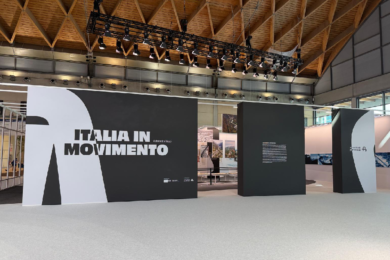 ASPI porta al Meeting di Rimini la mostra ‘Italia in movimento. Autostrade e futuro’ sui 100 anni della rete autostradale italiana