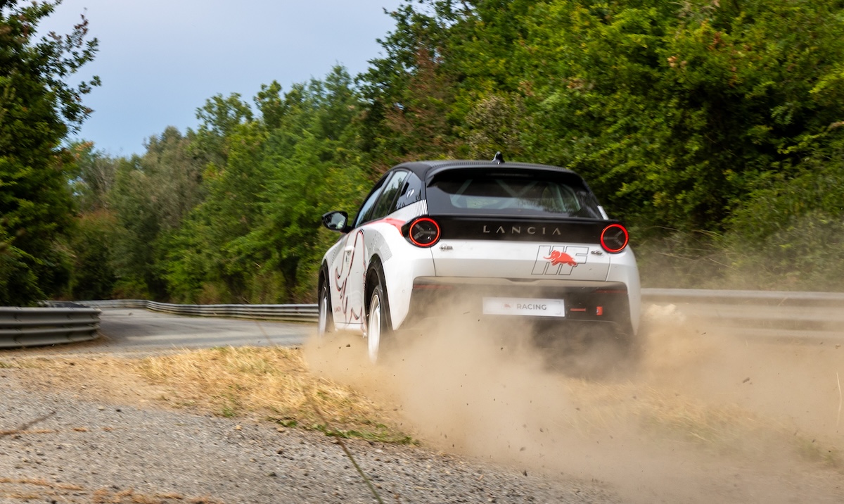 Craig Rahill porta la Lancia Ypsilon Rally4 HF al successo nel campionato ERC