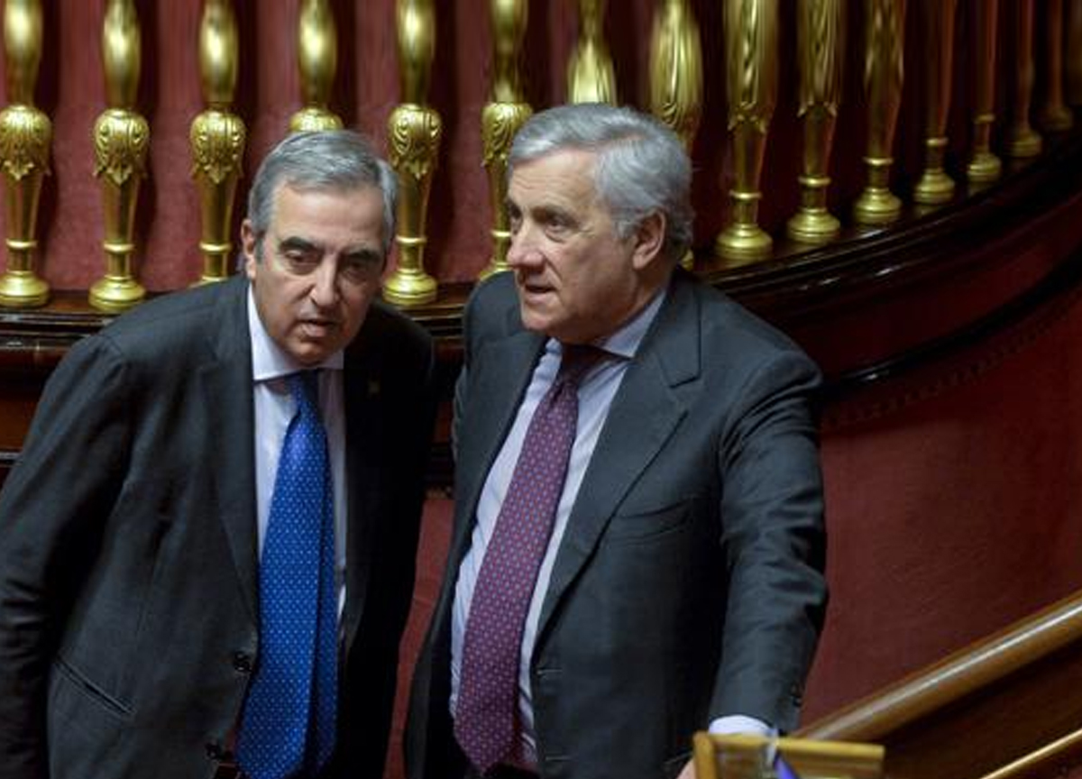 Salvini vs Macron, Gasparri: “Ognuno sceglie la sua cifra comunicativa. Tajani è interlocutore primario in ogni sede internazionale a nome del governo” Salvini vs Macron, Gasparri: “Ognuno sceglie la sua cifra comunicativa. Tajani è interlocutore primario in ogni sede internazionale a nome del governo”