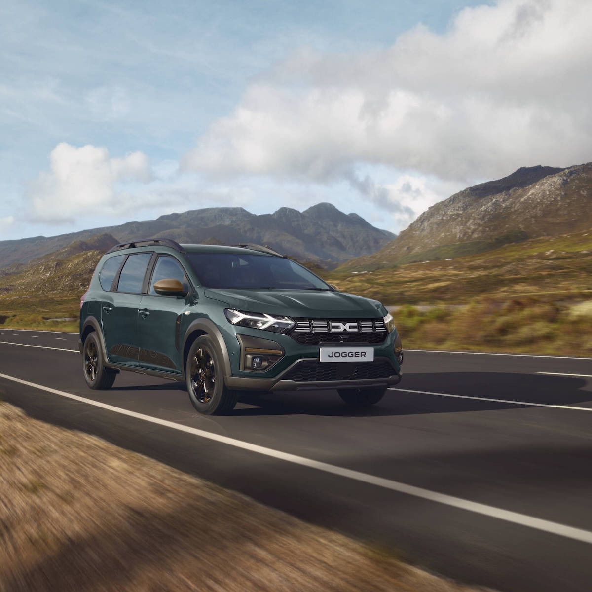 Dacia Jogger, il family car versatile per viaggi e vita quotidiana Dacia Jogger, il family car versatile per viaggi e vita quotidiana