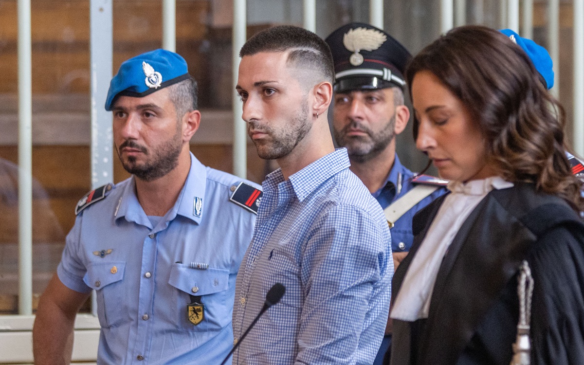 Delitto di Senago, la cognata di Impagnatiello gli comprò l’auto per farlo apparire nullatenente Delitto di Senago, la cognata di Impagnatiello gli comprò l’auto per farlo apparire nullatenente