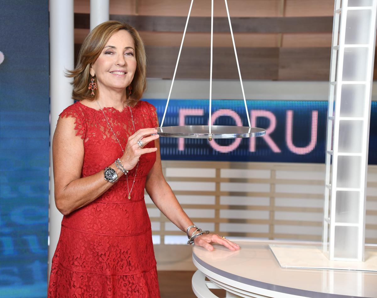 Forum, la rivoluzione di Barbara Palombelli: nuovi giudici ma c’è un gradito ritorno. Ecco quando inizia la nuova edizione Forum, la rivoluzione di Barbara Palombelli: nuovi giudici ma c’è un gradito ritorno. Ecco quando inizia la nuova edizione