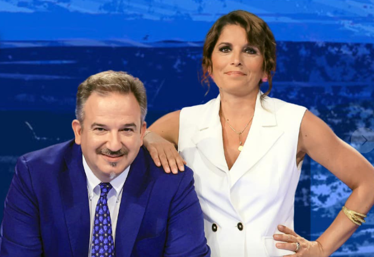 Ascolti tv, In Onda rallenta ma mantiene la corona dei talk dell’access: Amadeus si arrende a Giandotti Ascolti tv, In Onda rallenta ma mantiene la corona dei talk dell’access: Amadeus si arrende a Giandotti